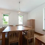Gruppenhaus 4*